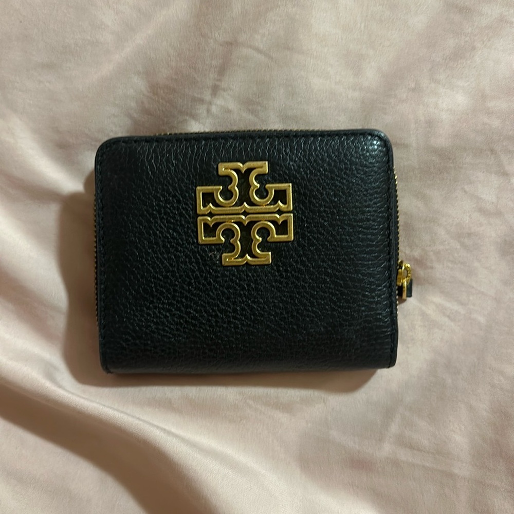 Tory Burch Wallet, March 2024